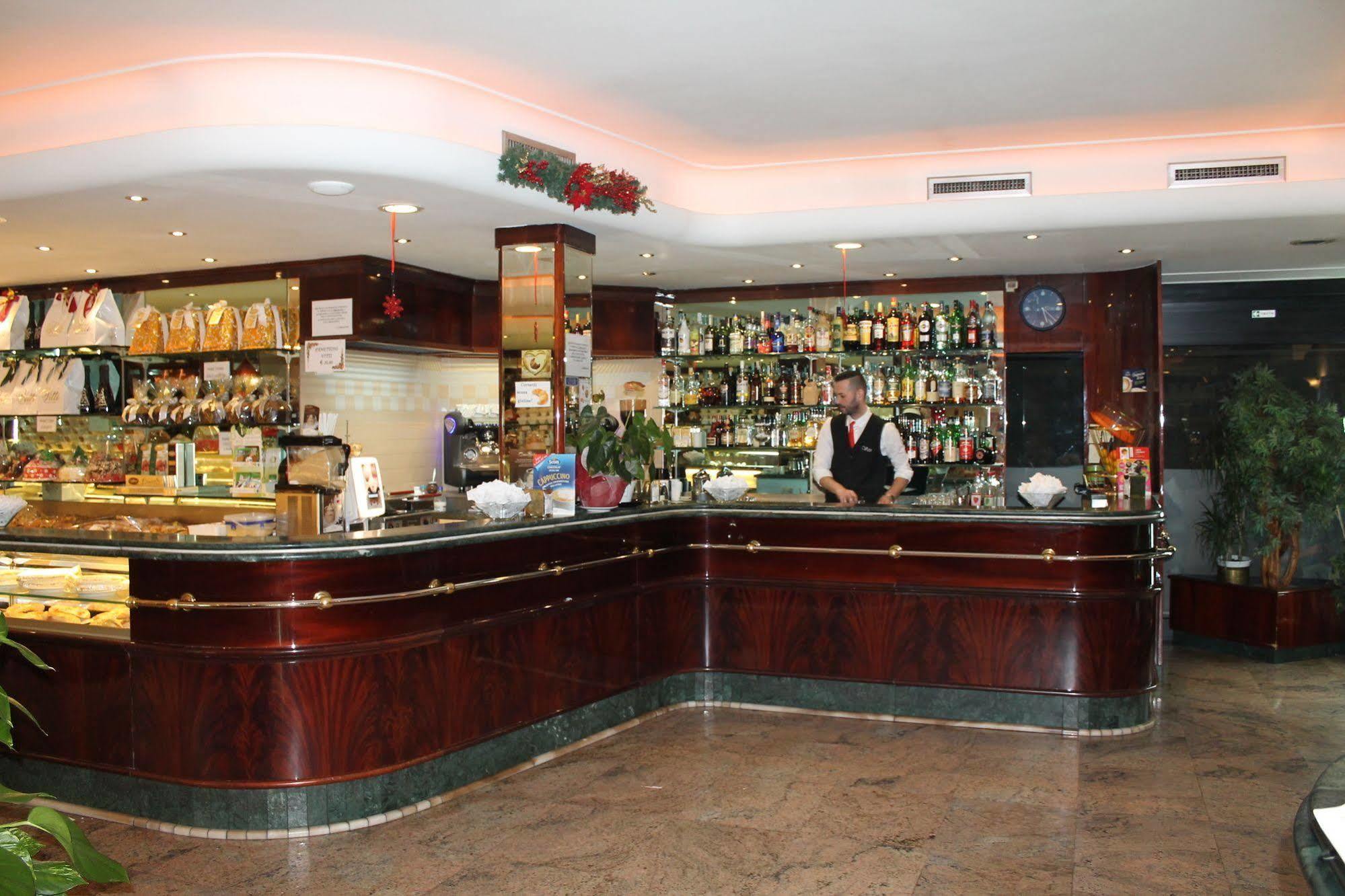 Hotel Vitti Rome Exterior photo